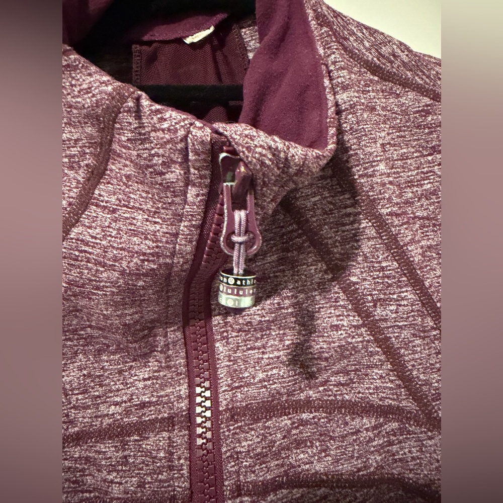 Lululemon Women’s Define Jacket Size 12 Heathered Wine Burgundy Plum - Picture 2 of 4